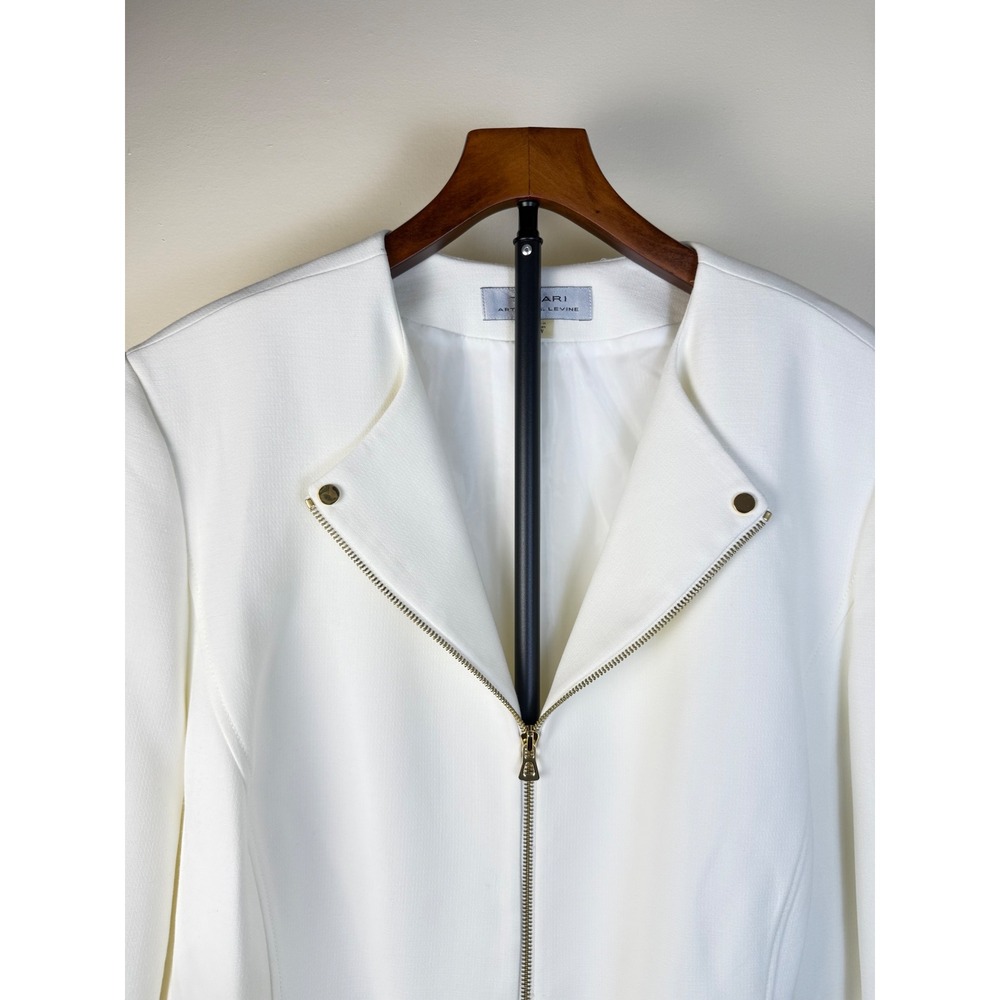 Tahari Arthur Levine Women White Blazer Gold Zip Shoulder Pads size 22W Business - Picture 2 of 15